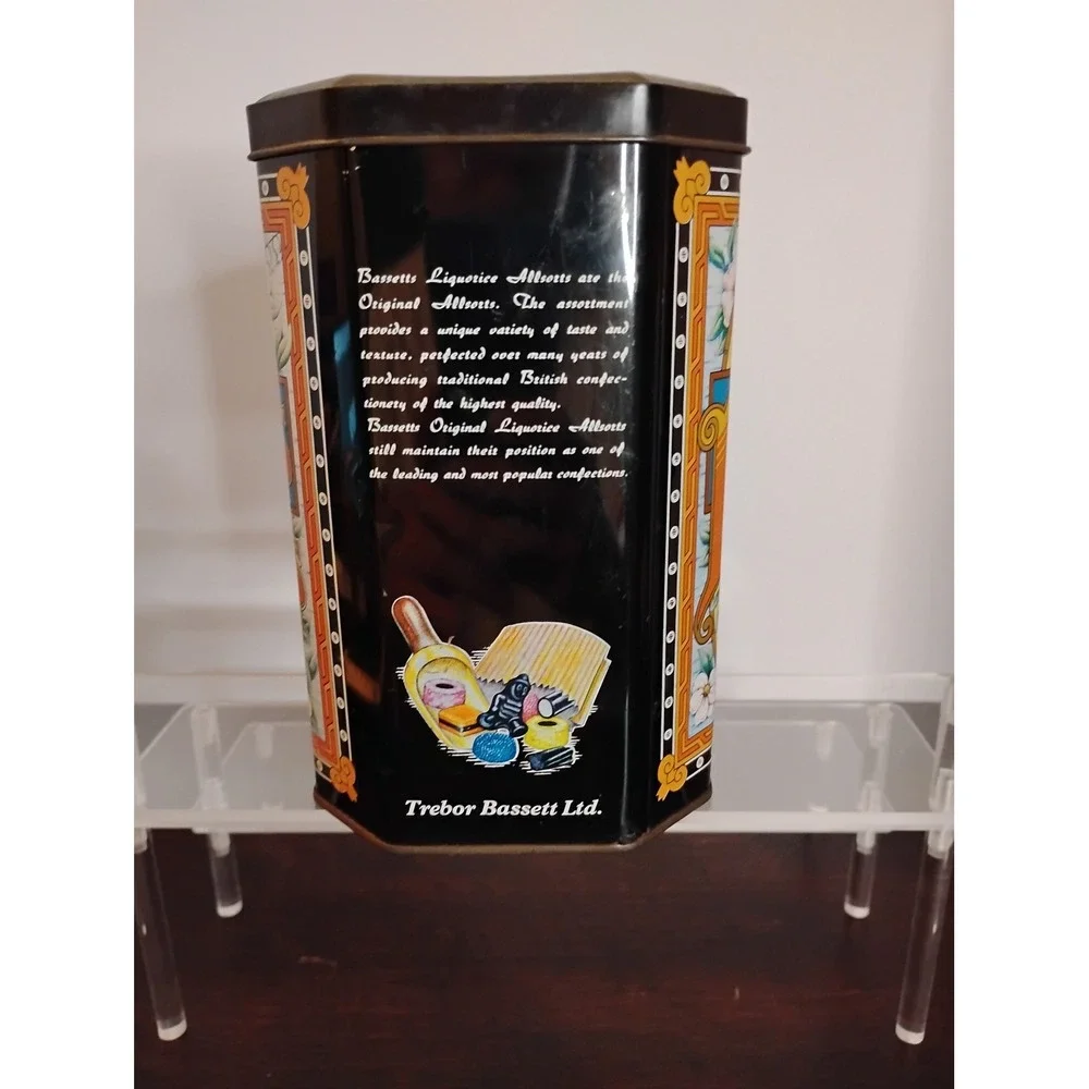 Vintage Bassetts Liquorice Allsorts Candy Tin‎ Trebor Bassett England 26oz 750g